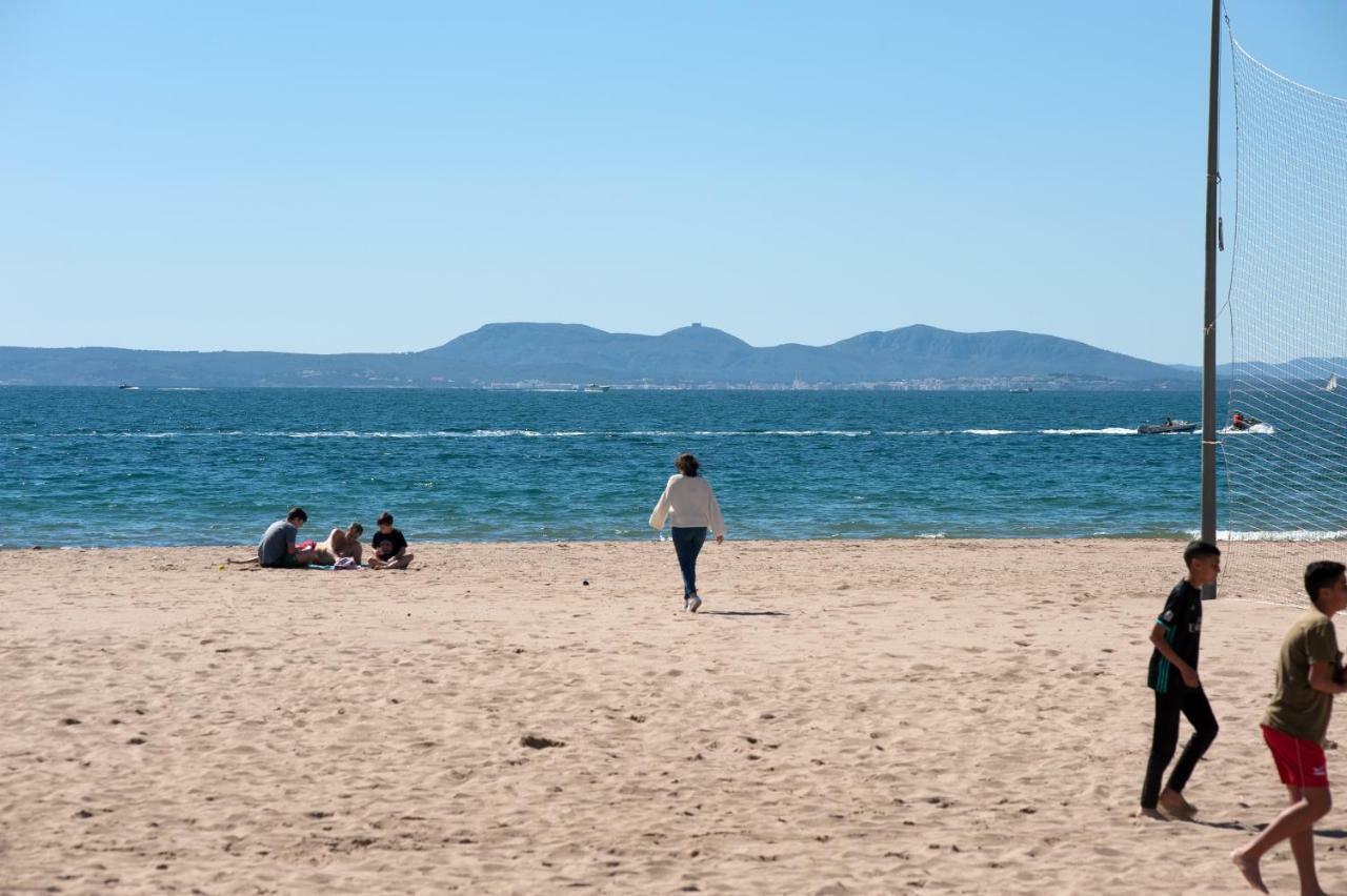 로지즈 Apartamento A Pie De Playa, Climatizado Y Parking 아파트 외부 사진